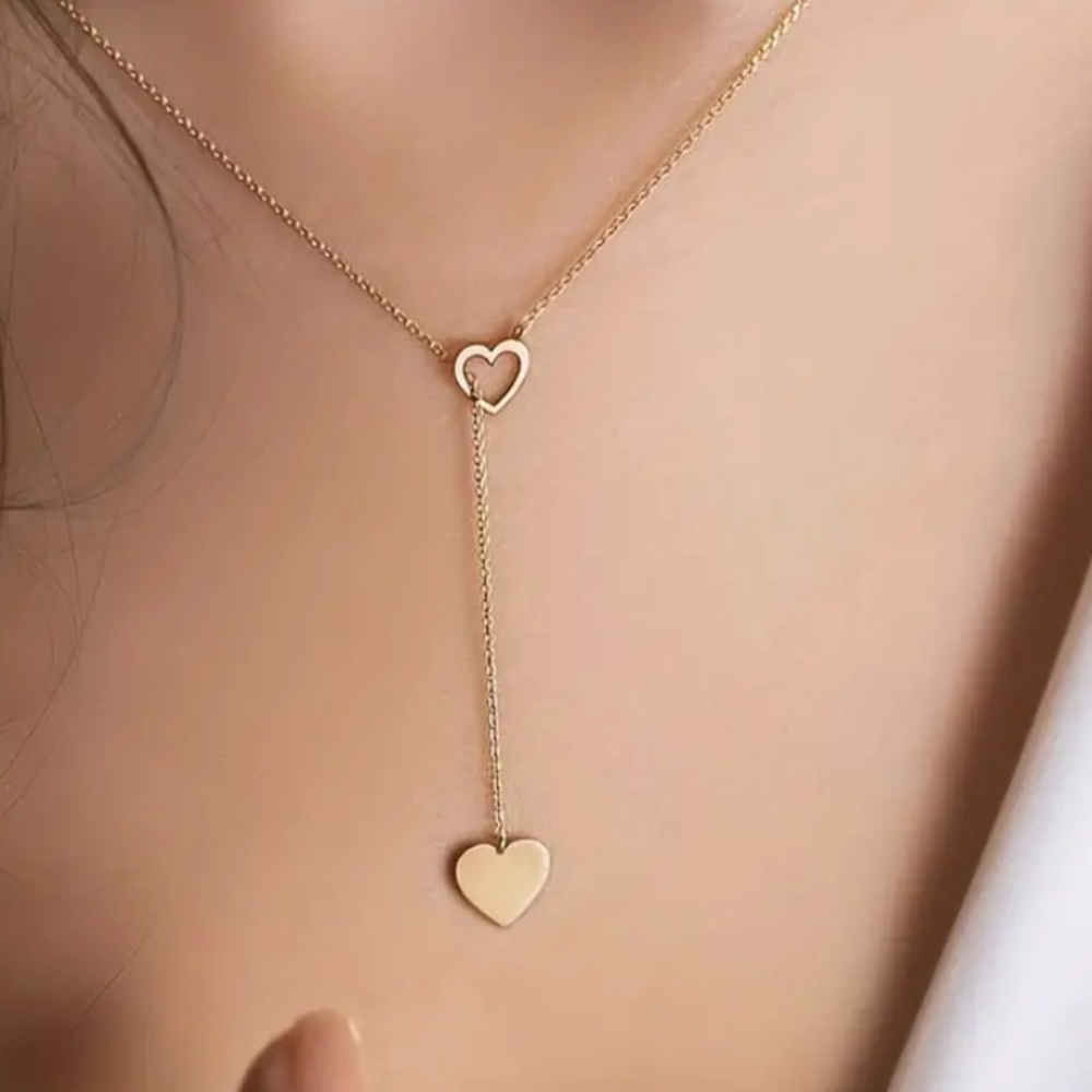 Flirty Sexy Gold Toned Heart Necklace - Picture 1 of 2
